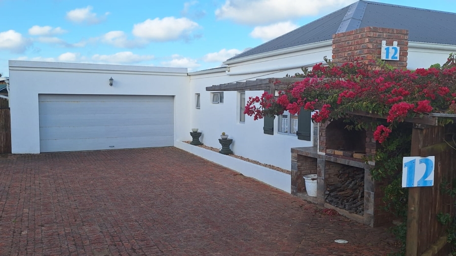 3 Bedroom Property for Sale in Stilbaai Wes Western Cape